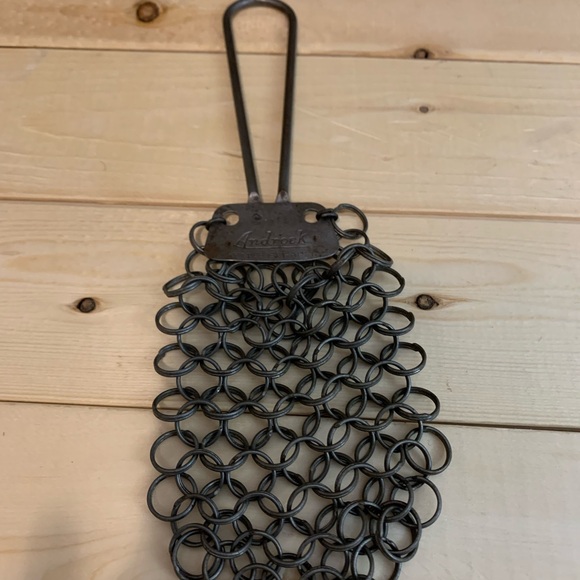 Black Chainmail Scrubber - Picture 1 of 7